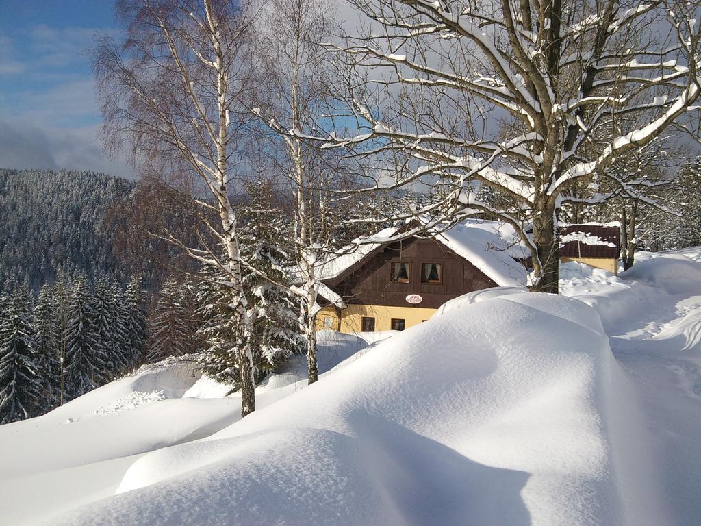 Chata Jawa Hotel Strážné Екстериор снимка