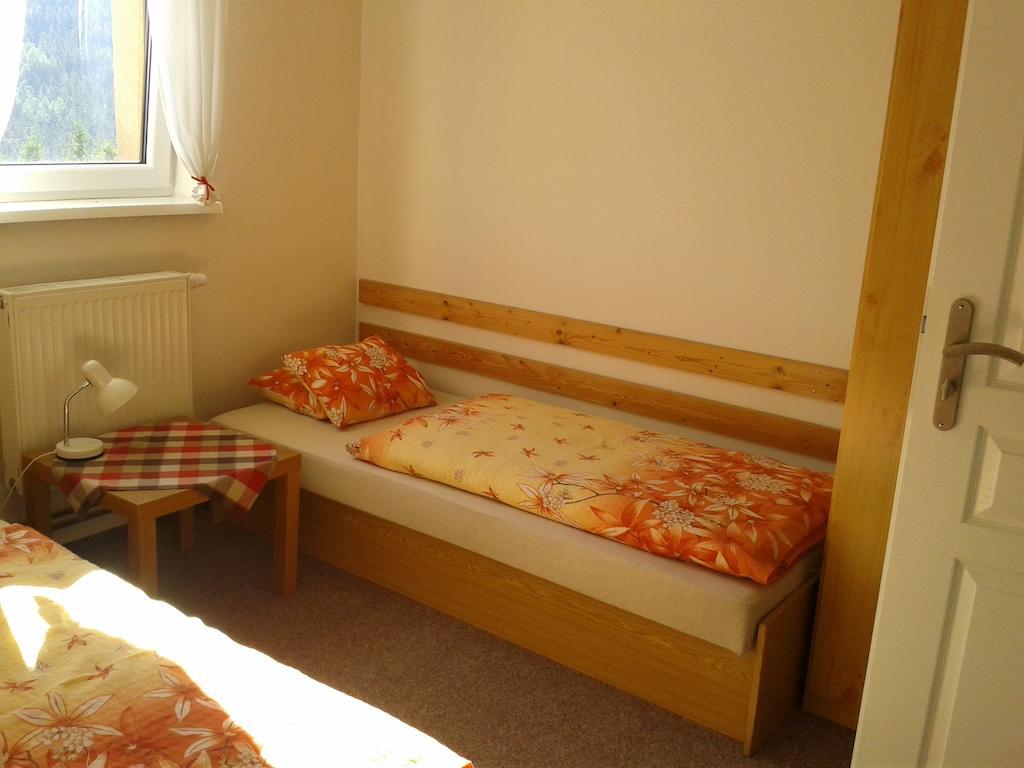 Chata Jawa Hotel Strážné Стая снимка